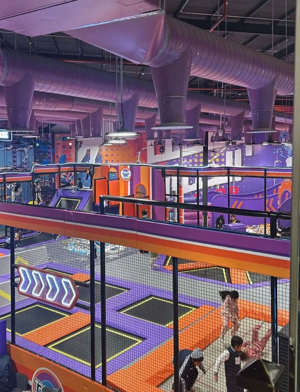 ترامبو زون المبرز - Cover