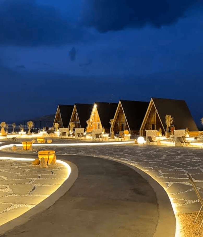 Rosemary | The atmosphere of the courtyard brings us šæā°ļø together - Image 1